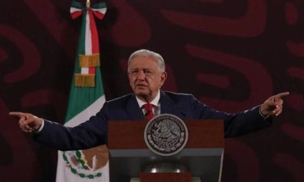 AMLO afirma que renunciará a Morena