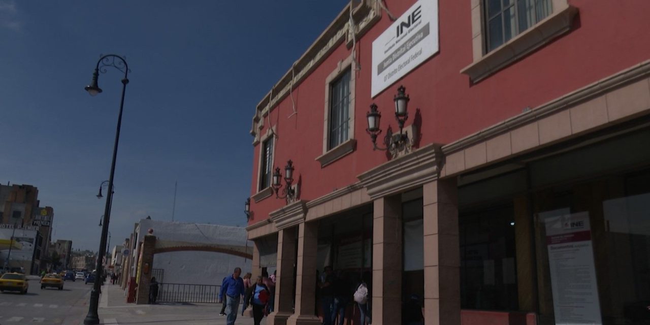 Hacen el trámite, pero no recogen las credenciales de elector en Saltillo