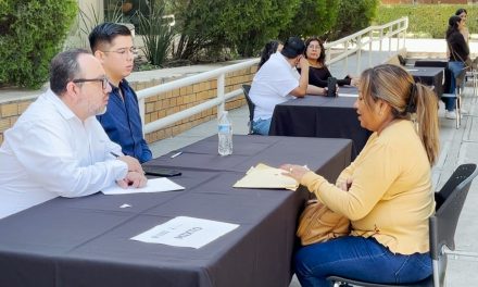 La edición número 33 de Juris te orienta supera las más de 2 mil atenciones gratuitas