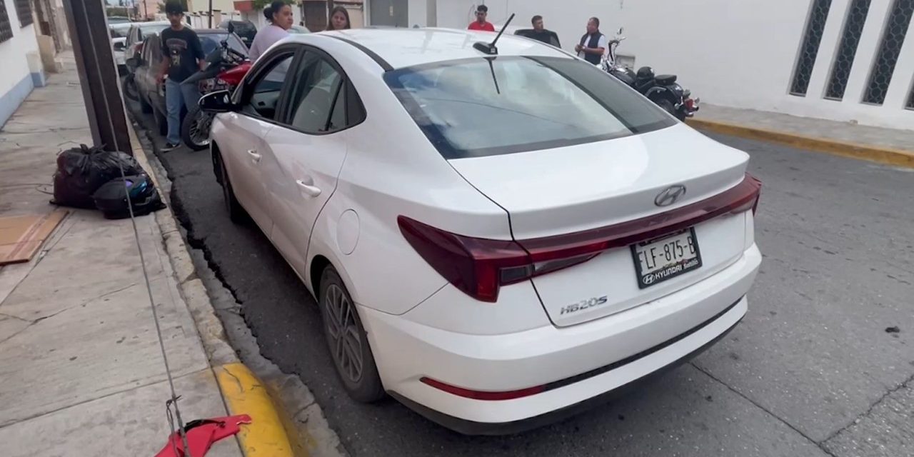 Le quita derecho de paso a motociclista yo derribó de su vehículo