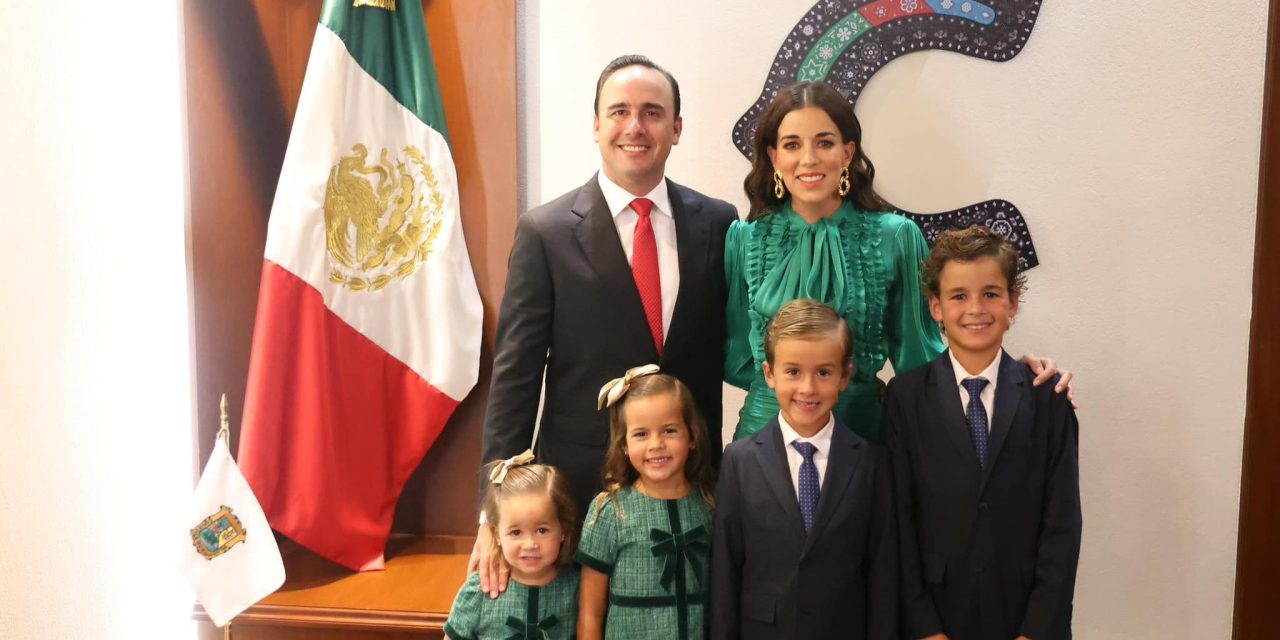 Manolo Jiménez da el Grito de Independencia en Saltillo