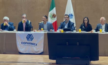 Muestran oferta educativa al sector productivo en Saltillo