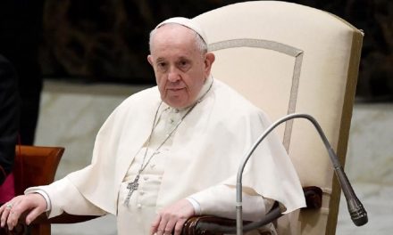 Frustran complot de ISIS contra el Papa Francisco en Indonesia