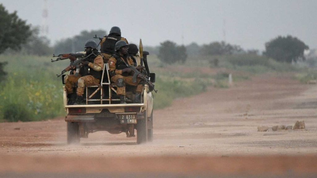 Ataque yihadista deja más de 80 personas sin vida en Nigeria