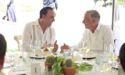 Resalta el gobernador de Texas buena relación con Coahuila