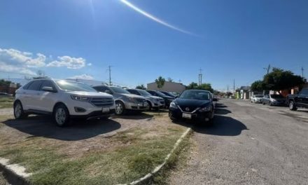 Revisan predio que era usado para venta de autos
