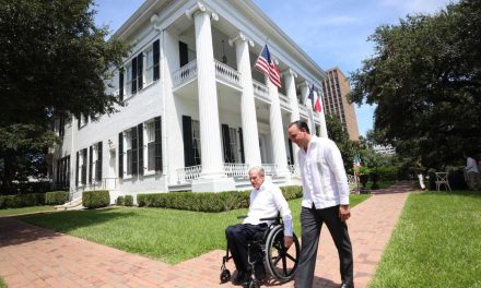 Resalta Greg Abbott buena relación con Coahuila
