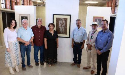 Rinden homenaje a artista acuñense