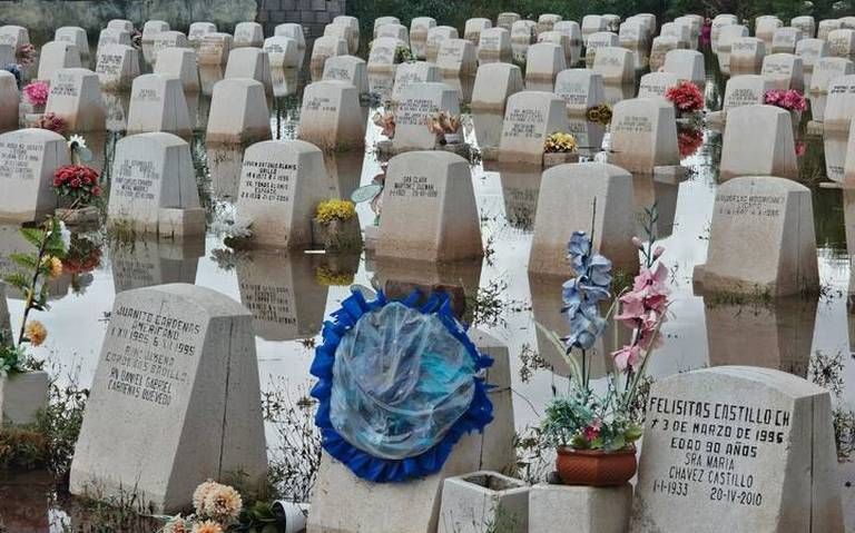 Analizar apertura del panteón Jardines del Carmen