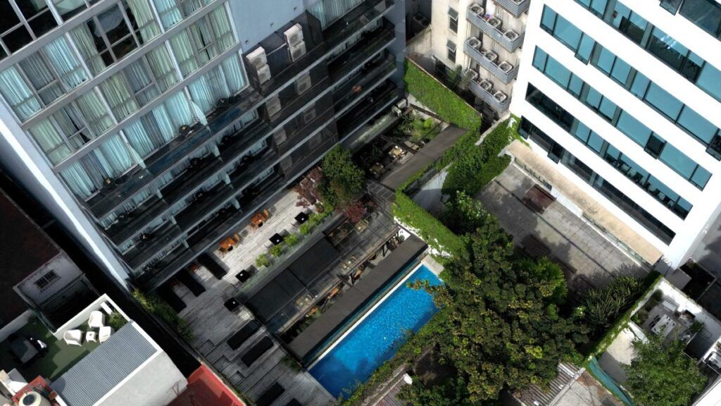 Allanan el hotel donde falleció Liam Payne en Buenos Aires