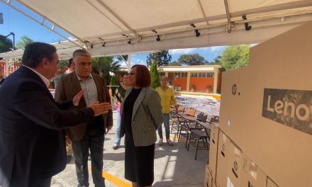 Acude el director nacional de la DGTI a reconocer al CETis 48 por resultados sobresalientes