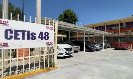 CETIs 48 instala 40 paneles solares