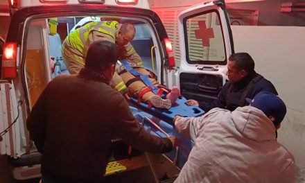 Familia parrense sufre accidente sobre la carretera Saltillo-Torreón