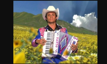 Gael García Bernal se proclama ‘el papá de los corridos tumbados’