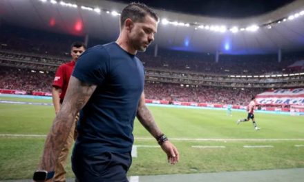 Ya es oficial… Fernando Gago deja a las Chivas para ir a Boca Juniors