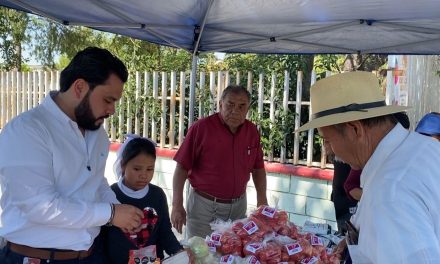 Habitantes de colonia Morelos y alrededores se beneficiaron con la venta de productos a bajo costo