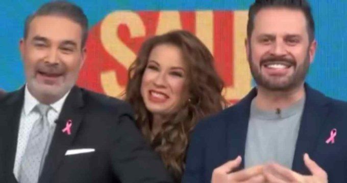 Video: Ingrid Coronado sufre penoso descuido con su vestuario en plena transmisión