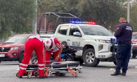 Motociclista resulta herido tras accidente en Saltillo