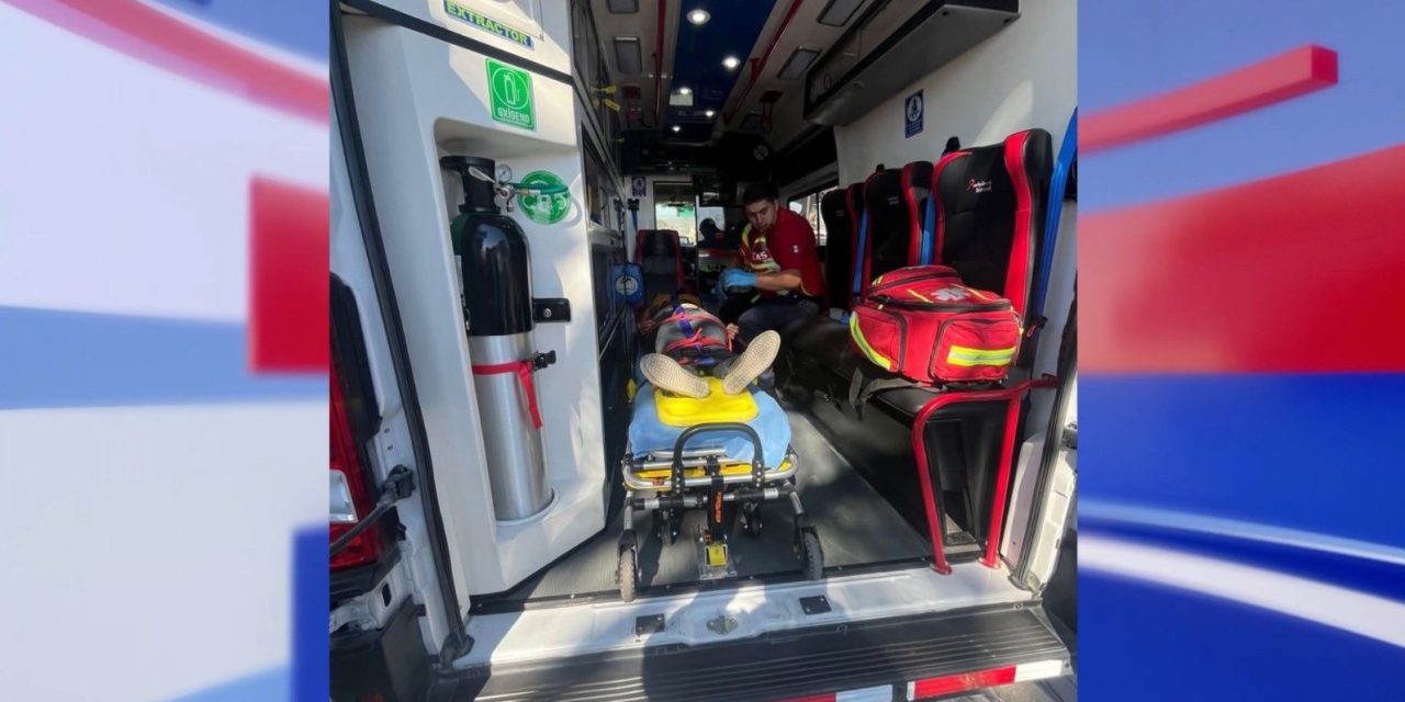 Mujer volcó en cuatrimoto en Ramos Arizpe