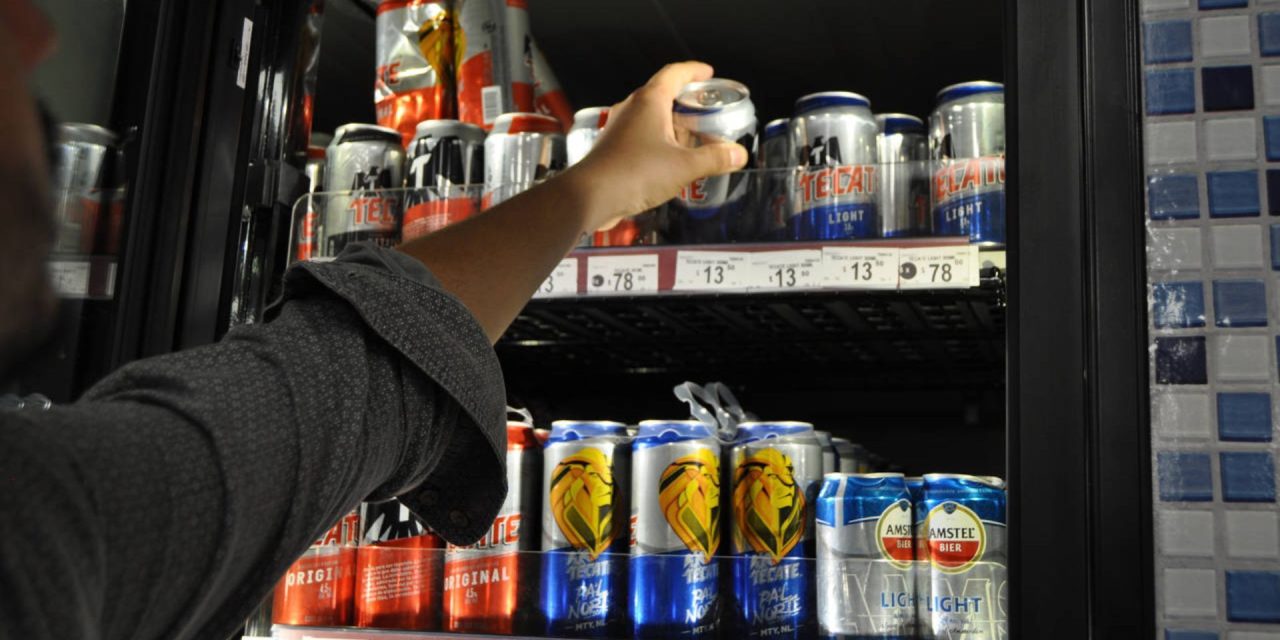 Piedras Negras no contempla cambiar horario de venta de alcohol