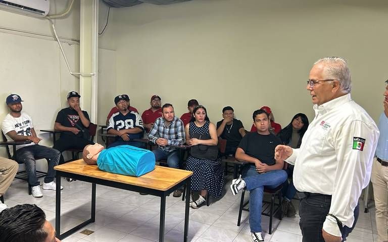 Brindan capacitación a personal de centros de rehabilitación