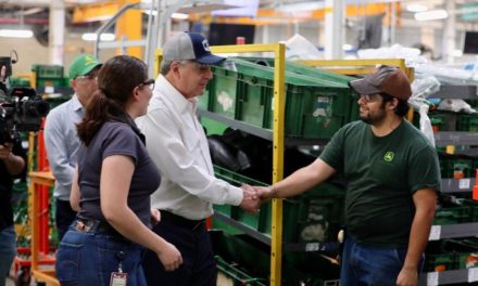 Saltillo es pilar de la industria nacional