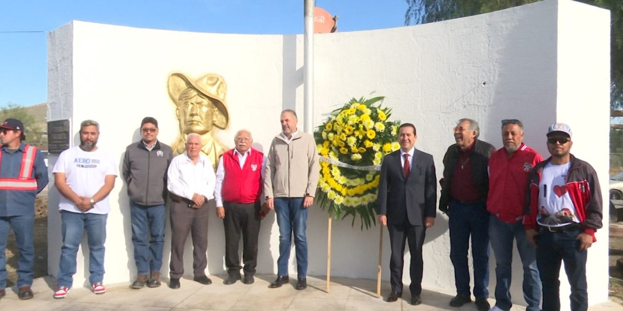 Conmemoran el día del ferrocarrilero en Saltillo