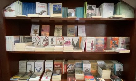 Hay nuevo director en la librería Carlos Monsiváis
