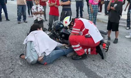 Mujer resulta lesionada tras accidente en la colonia Nueva Tlaxcala