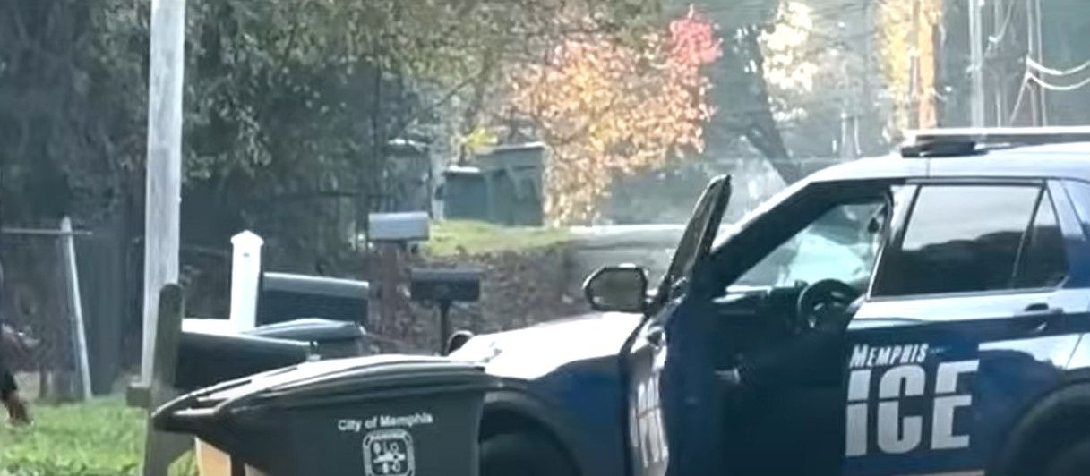 Abuelita termina arrestada por apuñalar a su hija y su nieto en el Día de Acción de Gracias