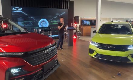 Presenta Chevrolet vehículos Black Edition