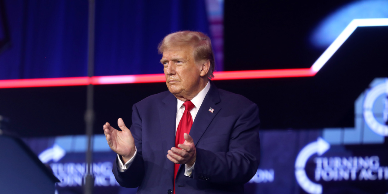 Suspenden sentencia de Trump en el caso de pagos a Stormy Daniels