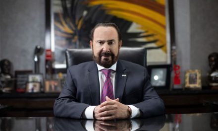El Gigante de Coahuila celebra hoy un año más de vida ¡Feliz Cumpleaños Don Roberto C. González!