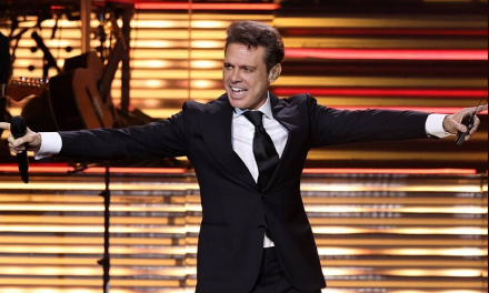 Luis Miguel enfrenta una millonaria deuda con empresa de aviación