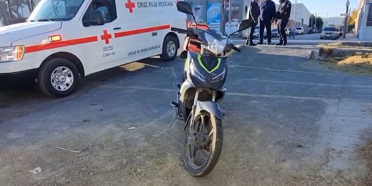 Accidente de tránsito deja dos jóvenes heridos en el bulevar Jesús Valdez Sánchez