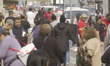 Aumenta la actividad comercial en el centro de Saltillo