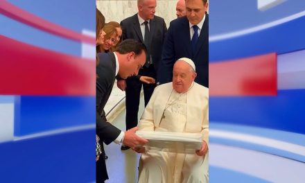 Bendice Papa Francisco a Coahuila