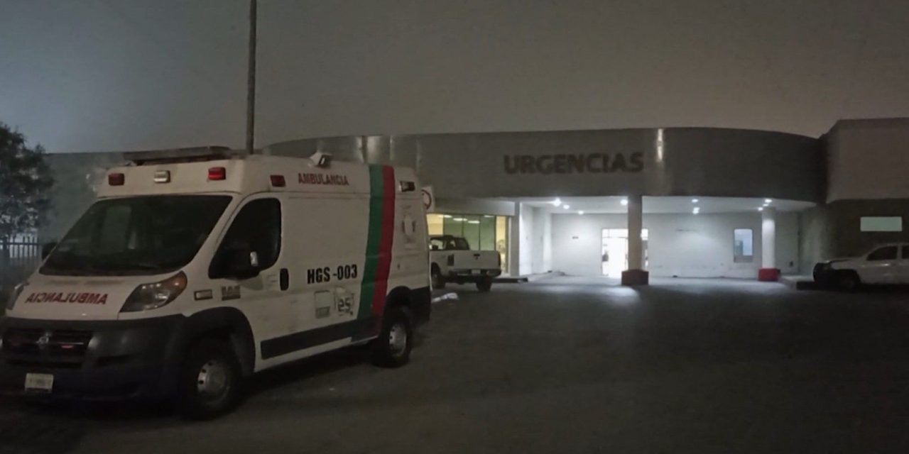 Hombre cae de azotea poniendo un adorno en Saltillo