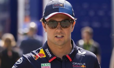 Checo Pérez lo hace oficial…. sale de Red Bull