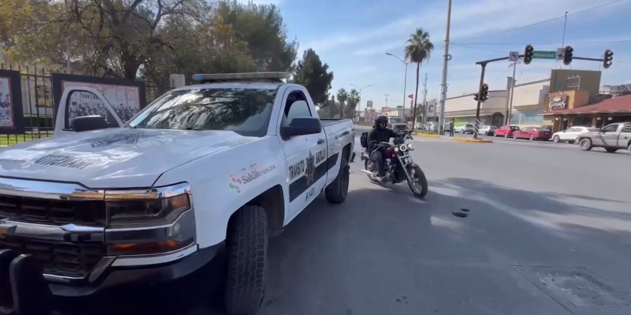 Cobarde automovilista arrolla a joven y huye en Saltillo