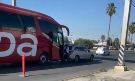 Conductor de Senda agrede a hombre con discapacidad motriz en Saltillo y huye