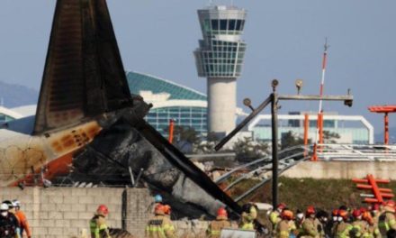 ‘Mamá, te amo’; salen a la luz algunos de los mensajes de los pasajeros del avión de Corea del Sur
