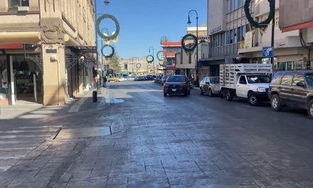 El centro de la ciudad lució solo