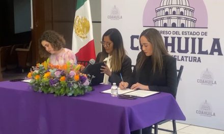 Firman convenio para erradicar embarazos en adolescentes en Coahuila