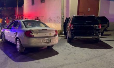 Mujer termina en el hospital tras un choque tras choque en Saltillo