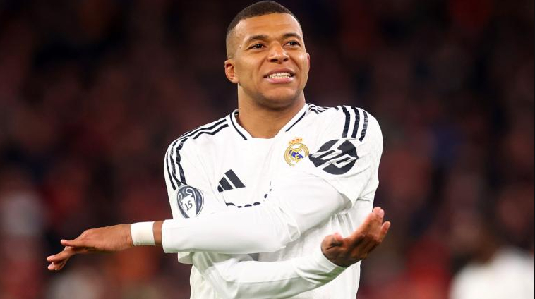 Mbappé regresa a la convocatoria del Madrid para la final contra Pachuca