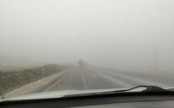 Cierran tramo de la Autopista Monterrey-Saltillo por densa niebla