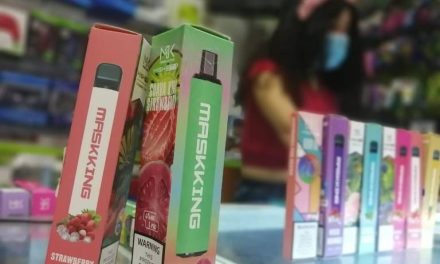 El auge del mercado negro de vapeadores en México es controlado por cárteles