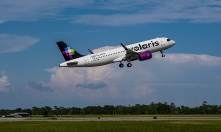Pasajero intenta desviar vuelo de Volaris con ‘uso de la fuerza’ a Estados Unidos; fue detenido en Guadalajara