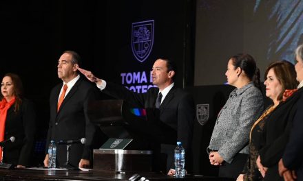 Toma protesta Emilio de Hoyos como alcalde de Acuña